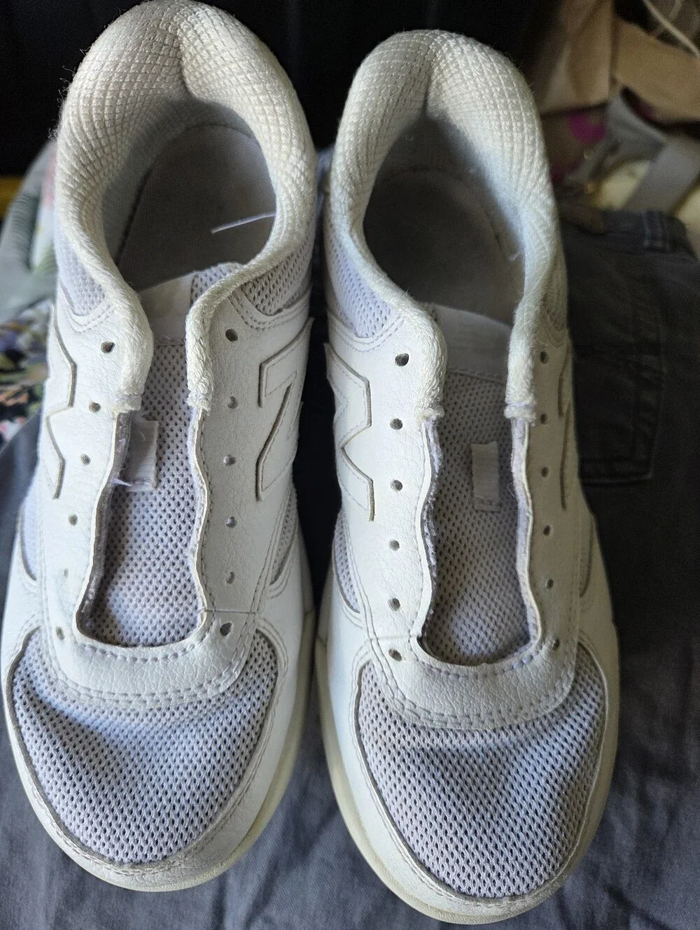 New Balance Men’s White Low-Top Mesh & Leather Sneakers